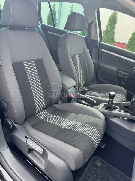 Volkswagen Golf 5 UNITED