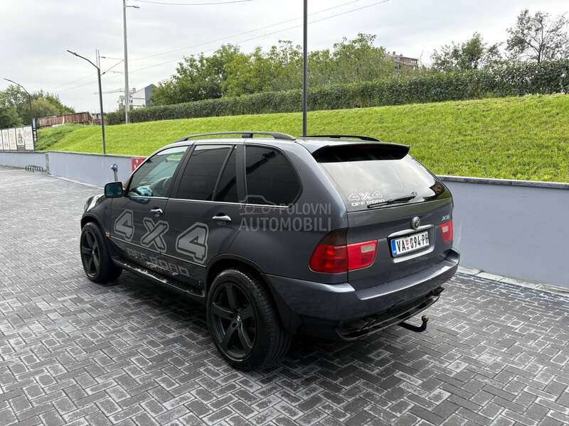 BMW X5 4.4