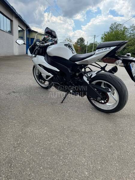 Kawasaki ninja zx6r