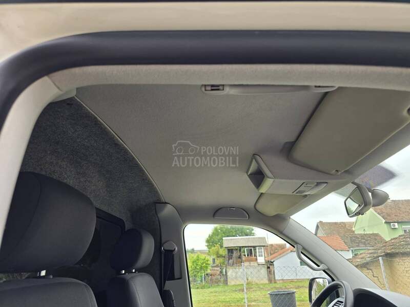 Volkswagen Transporter T5 1.9 TDI//K L I M A//