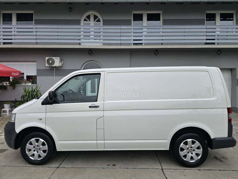Volkswagen Transporter T5 1.9 TDI//K L I M A//