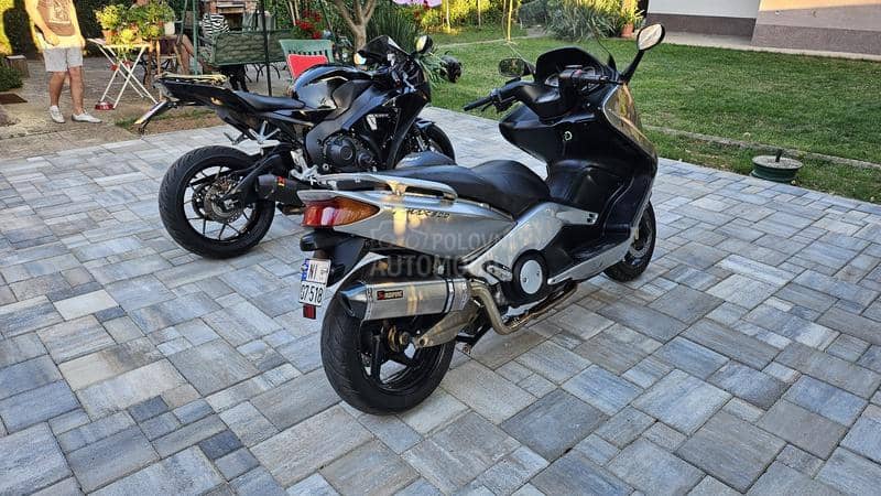 Yamaha t max