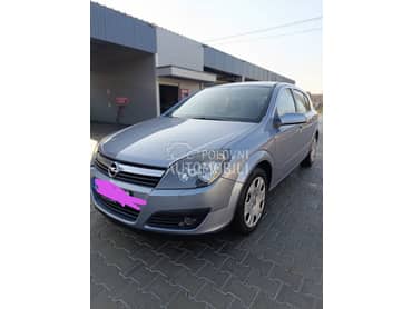 Opel Astra H COSMO