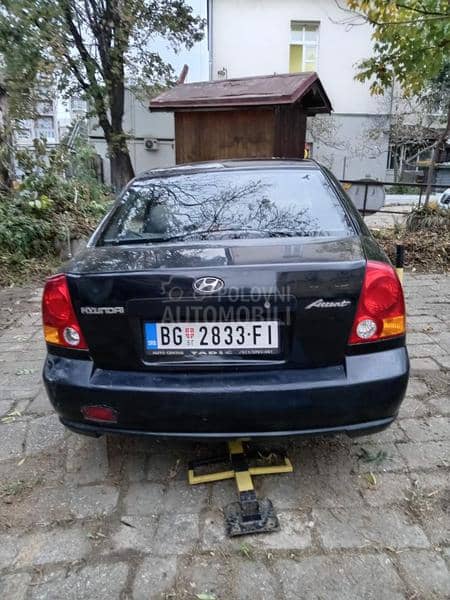 Hyundai Accent 1.3 SOHC GL 4DR