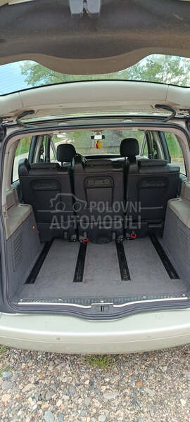 Renault Espace 1.9dci