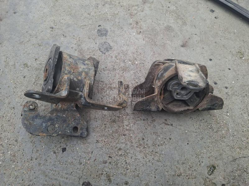 nosac motora menjaca