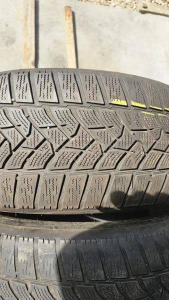 Dunlop 215/60 R16 Zimska