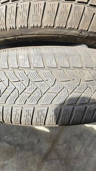 Dunlop 215/60 R16 Zimska