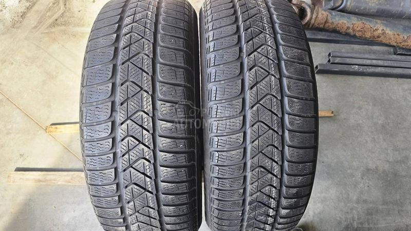 Pirelli 215/60 R16 Zimska