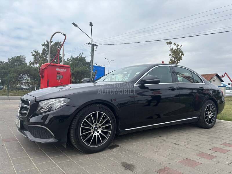 Mercedes Benz E 220 