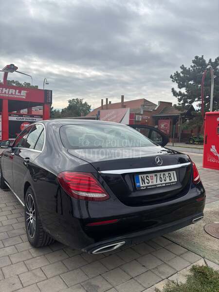 Mercedes Benz E 220 