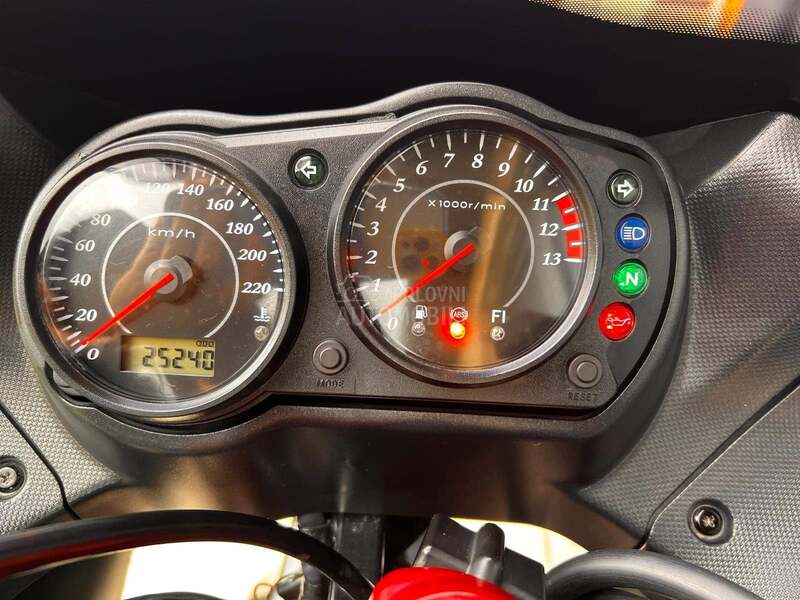 Kawasaki ER6F ER 6F