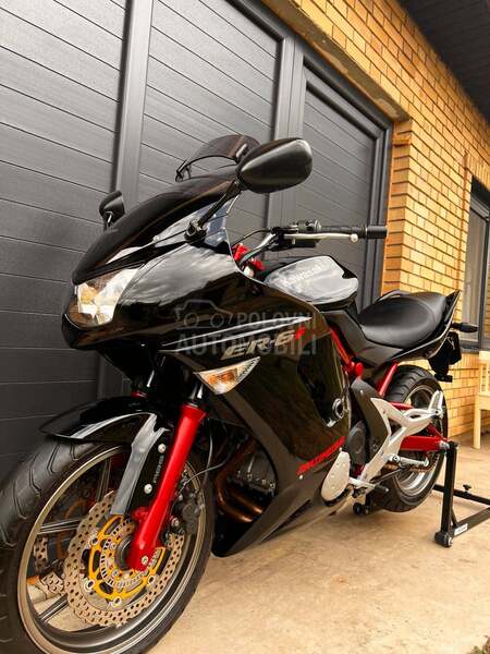 Kawasaki ER6F ER 6F