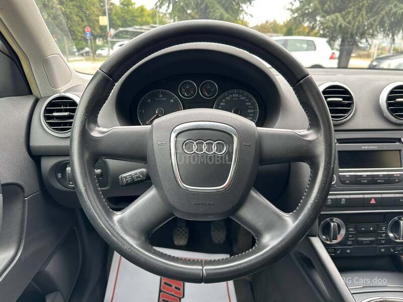 Audi A3 1.6TDI PANO