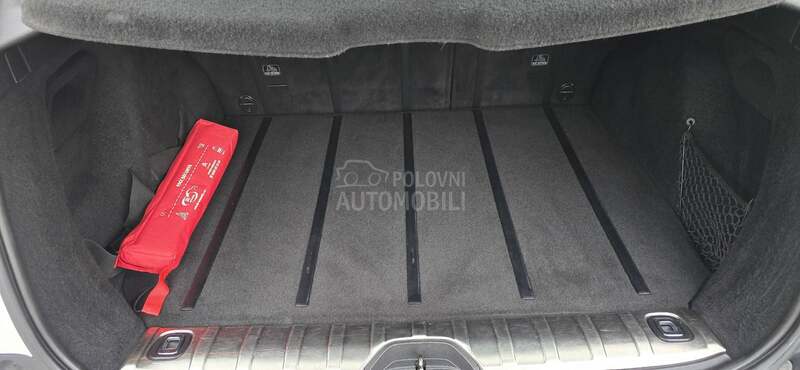 Peugeot 2008 1.2b allure