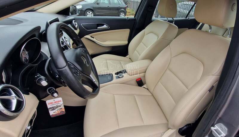 Mercedes Benz GLA 200 
