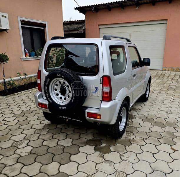 Suzuki Jimny 1.3i  4WD  autom.