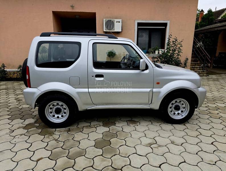 Suzuki Jimny 1.3i  4WD  autom.