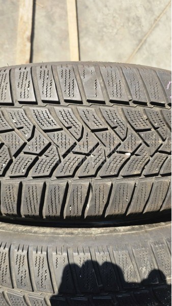 Dunlop 215/60 R16 Zimska