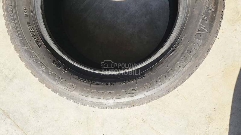 Dunlop 215/60 R16 Zimska