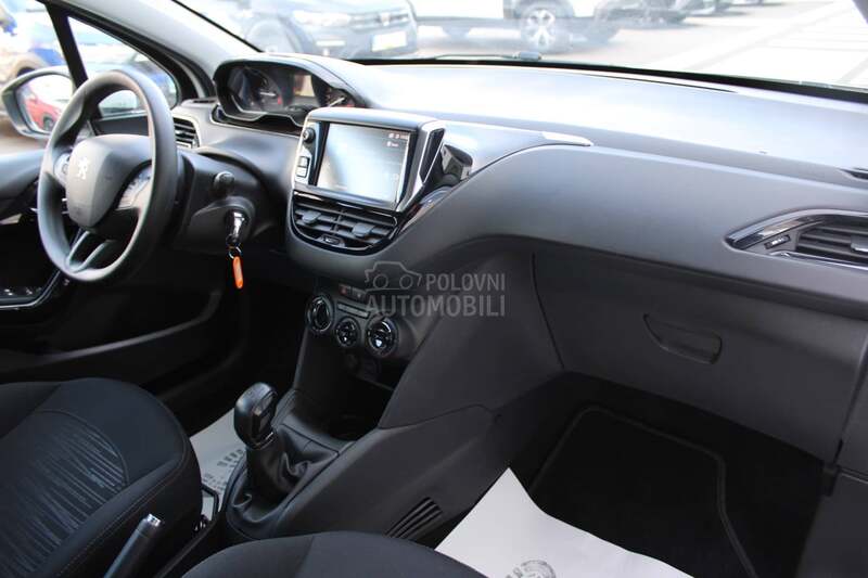 Peugeot 208 1.2 Van
