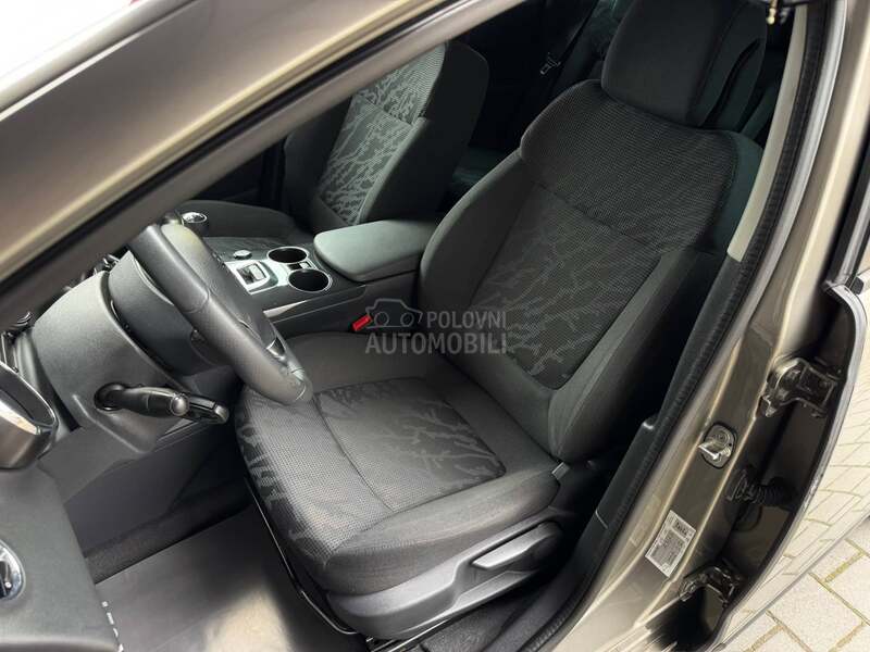 Peugeot 3008 1.6 hdi