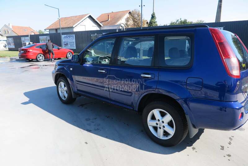 Nissan X-Trail 