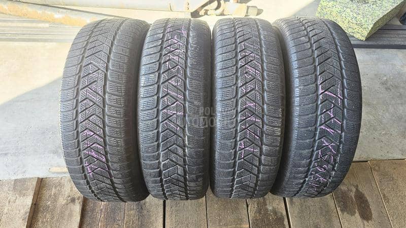Pirelli 215/65 R17 Zimska