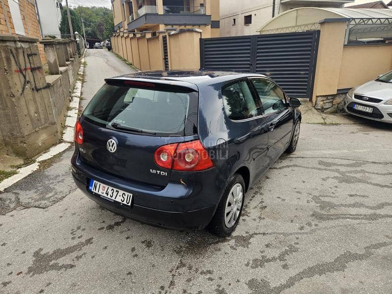 Volkswagen Golf 5 1.9tdi