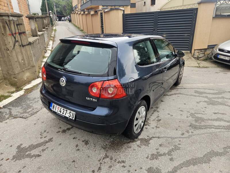 Volkswagen Golf 5 1.9tdi
