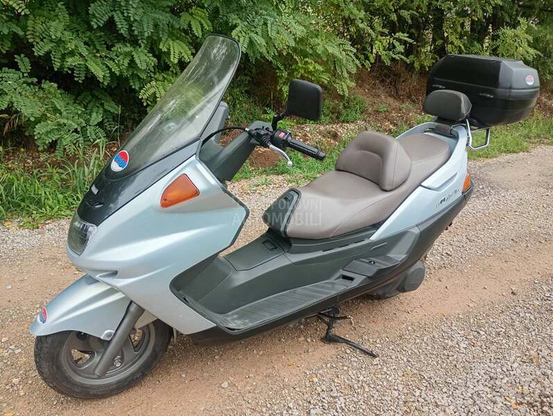 Yamaha Majesty
