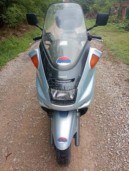 Yamaha Majesty