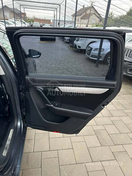 Volkswagen Passat B7 N O V/D S G/N A V