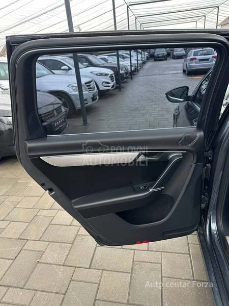 Volkswagen Passat B7 N O V/D S G/N A V