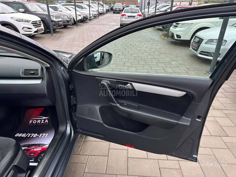 Volkswagen Passat B7 N O V/D S G/N A V