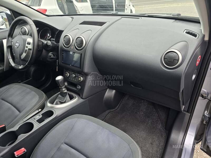Nissan Qashqai 2.0D/URADJEN SERVIS