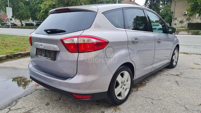 Ford C-Max TITANIUM