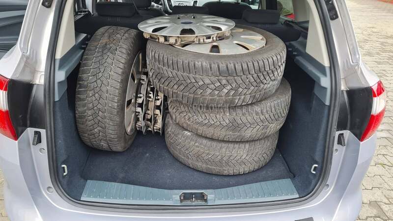 Ford C-Max TITANIUM