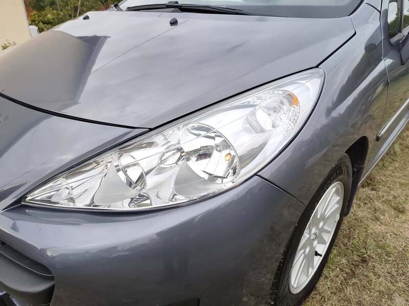 Peugeot 207 190 000/Ehdi/PANO