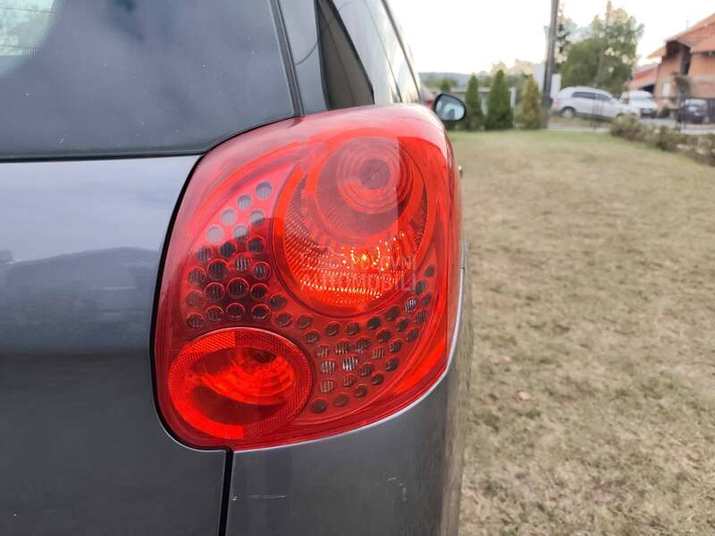 Peugeot 207 190 000/Ehdi/PANO