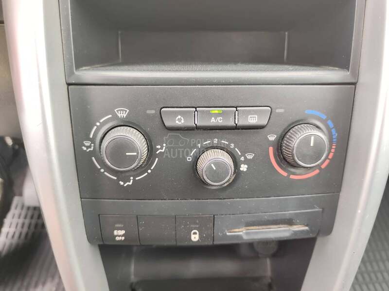 Peugeot 207 190 000/Ehdi/PANO