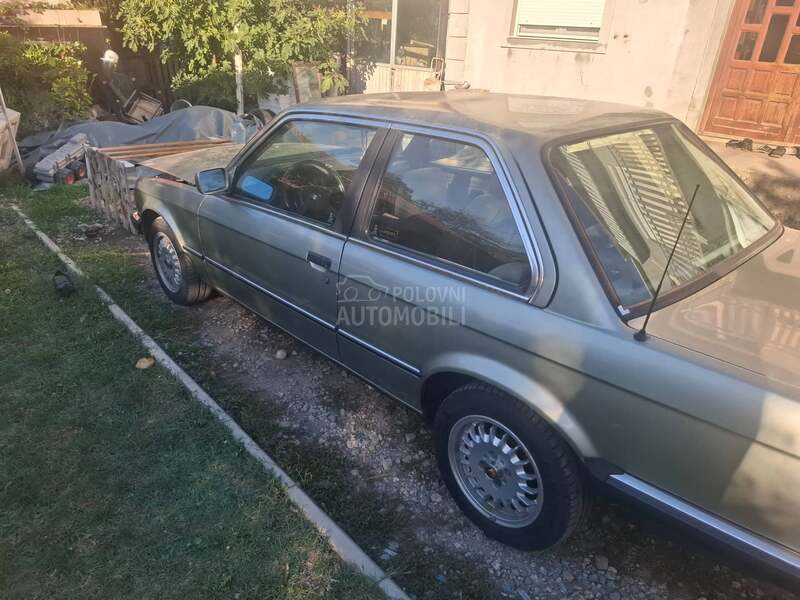 BMW 318 318i