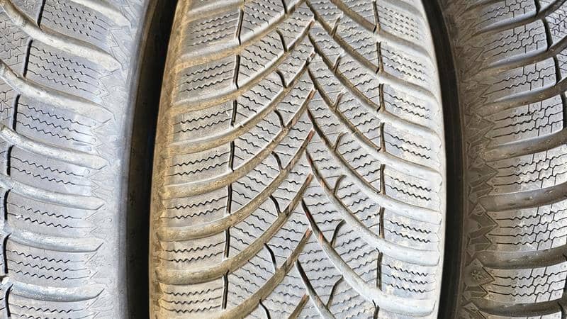 Semperit 205/60 R16 Zimska