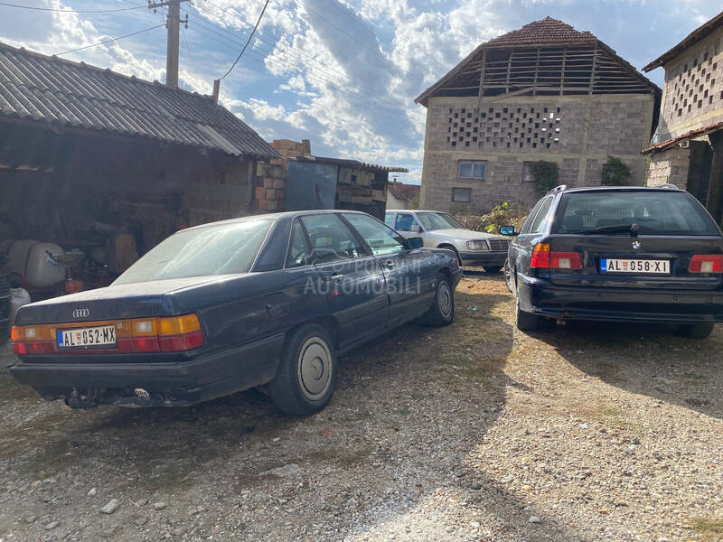 Audi 100 2.2