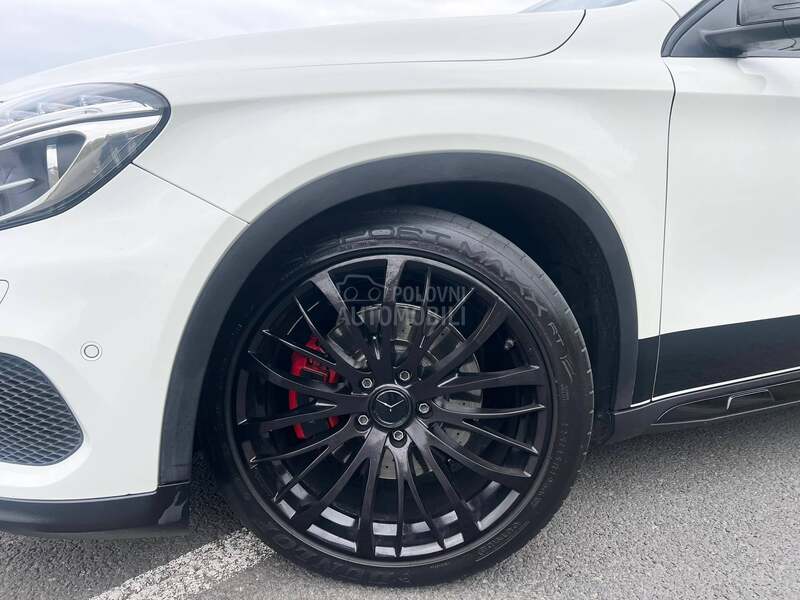 Mercedes Benz GLA 220 amg 4x4 pano