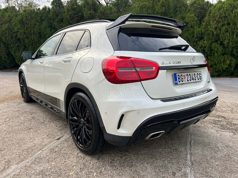 Mercedes Benz GLA 220 amg 4x4 pano