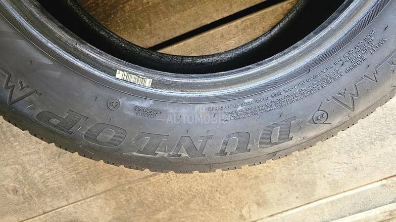 Dunlop 215/60 R16 Zimska