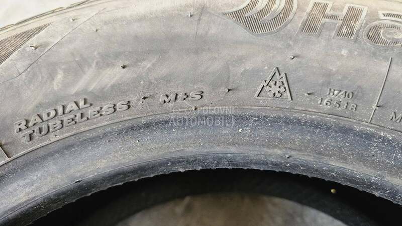 Hankook 185/60 R15 Zimska