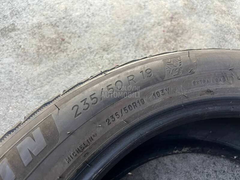 Michelin 235/50 R19 Zimska