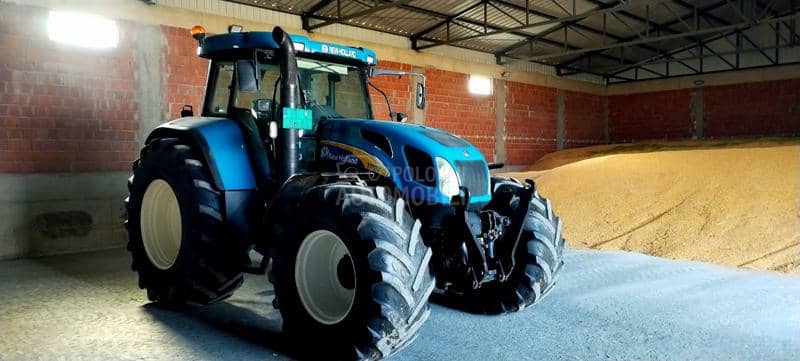 New Holland T7550